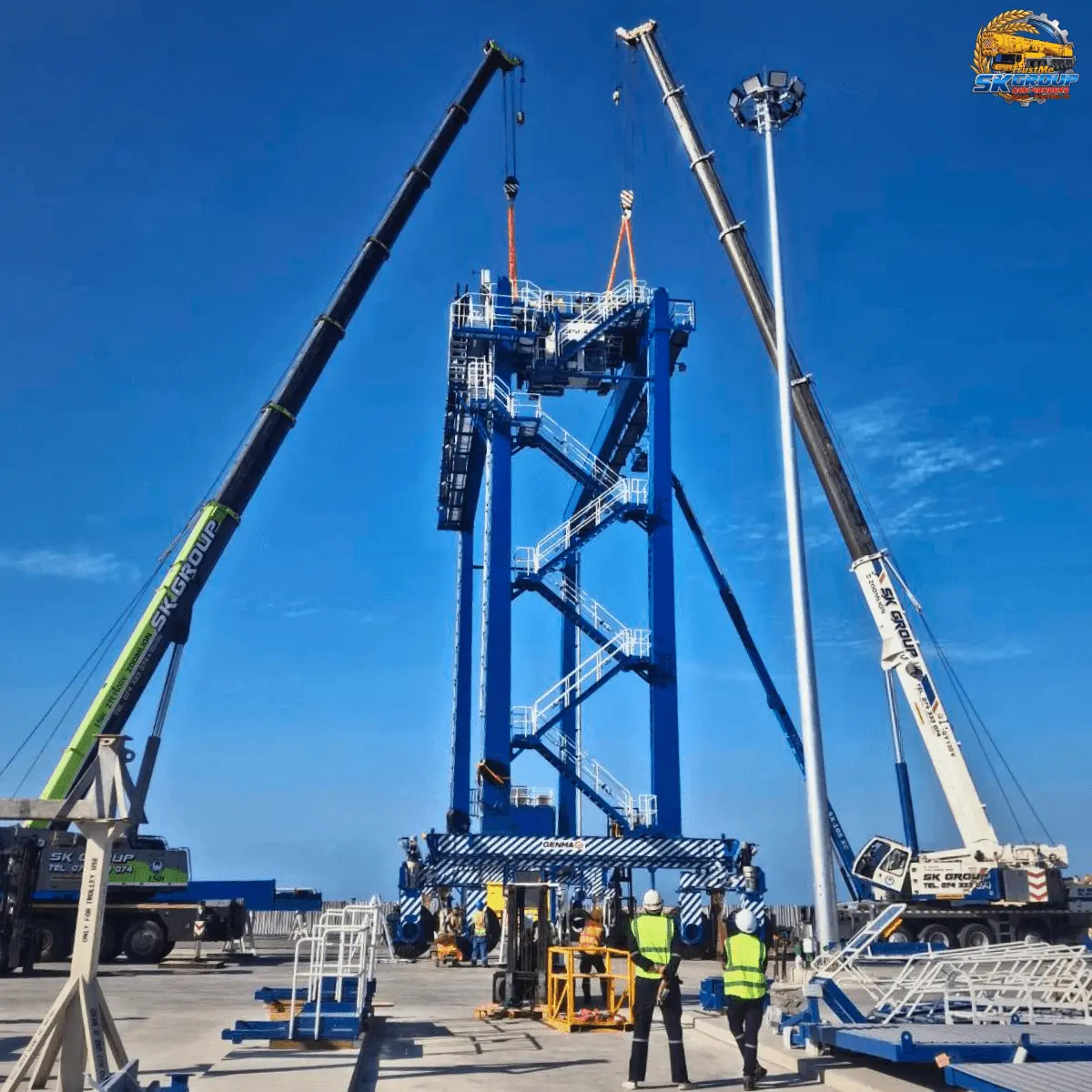 รถเครน หลายคัน Tandem Lift งานยกและติดตั้ง ท่าเรือน้ำลึกสงขลา จ.สงขลา ของท่าเรือน้ำลึกสงขลา - ภาพที่ 4 จาก 4