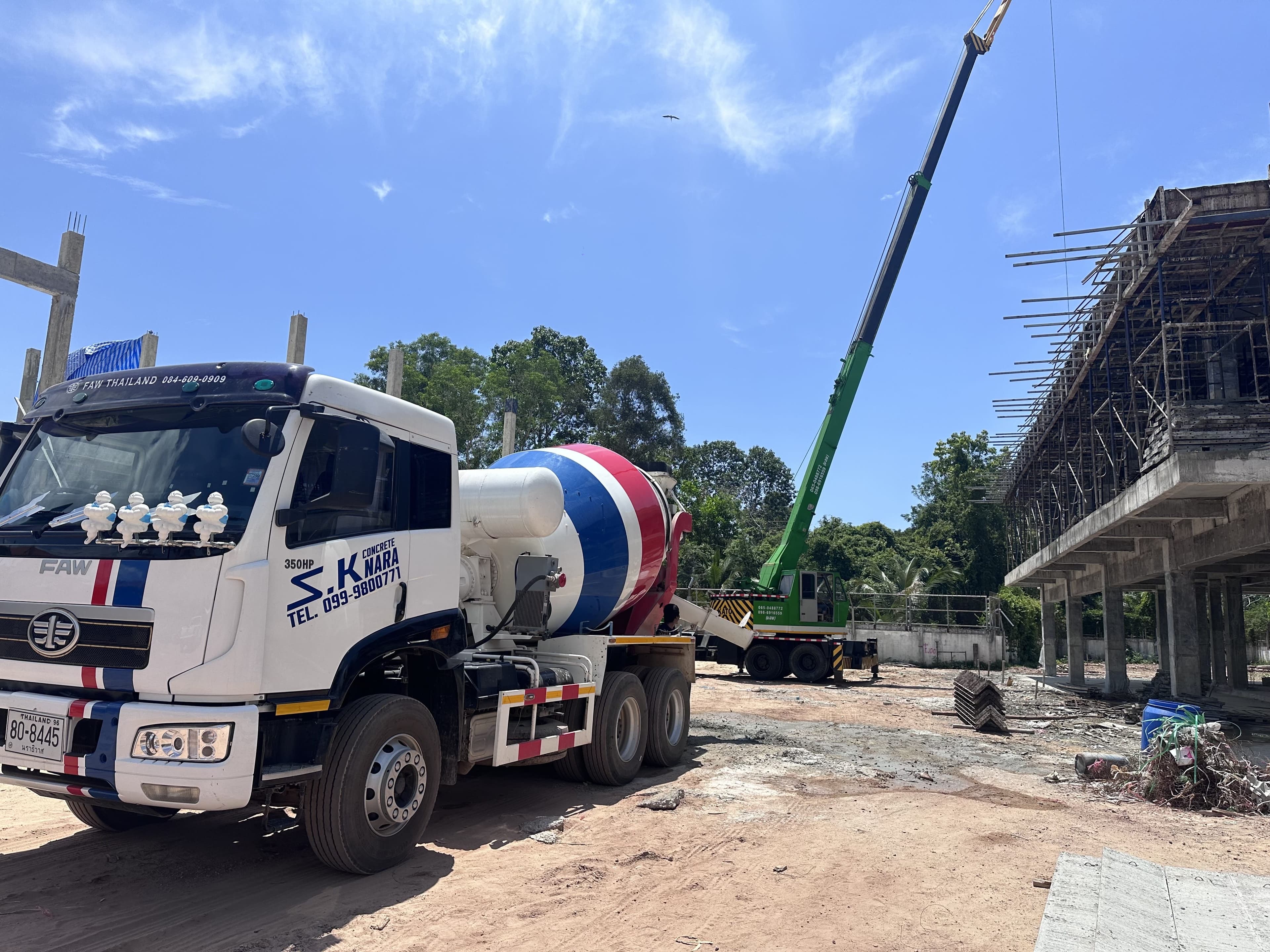 บริการเช่ารถเครนนราธิวาส: ยกทัพบริการเต็มรูปแบบ รถเครน 25-300 ตัน ครบวงจรในนราธิวาสพื้นที่ให้บริการ นราธิวาส, ภาคใต้ - ภาพที่ 5 จาก 6