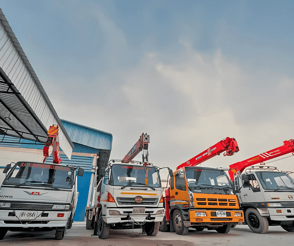 บริการเช่ารถเฮี๊ยบ 5 ตัน ยกและขนส่งในคันเดียว