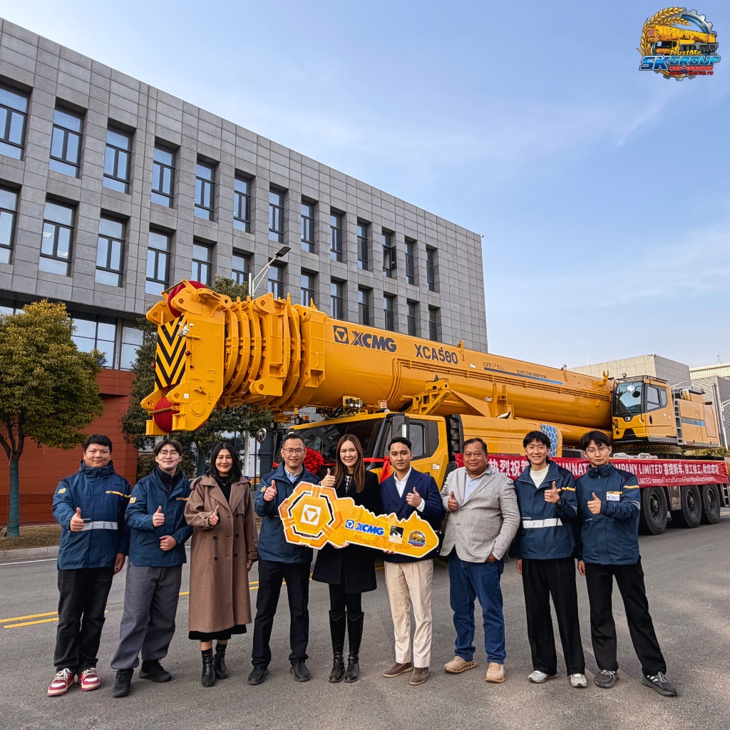 การส่งมอบกุญแจรถเครนอย่างเป็นทางการ